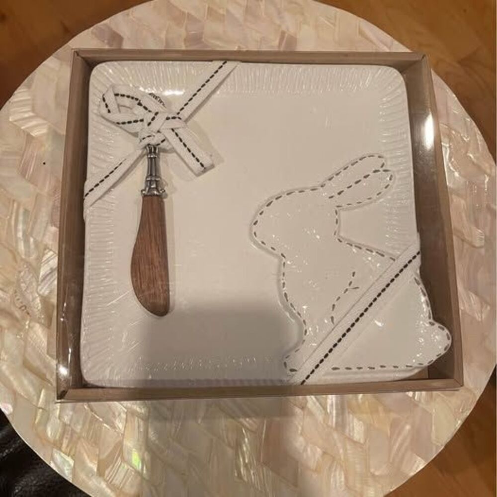 Mud Pie Bunny Cheese Plate and Spreader Set